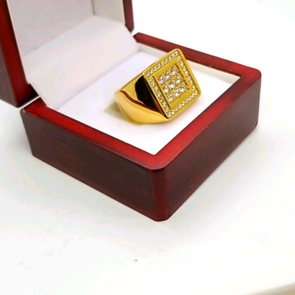 Mans ring - Picture 3 of 3
